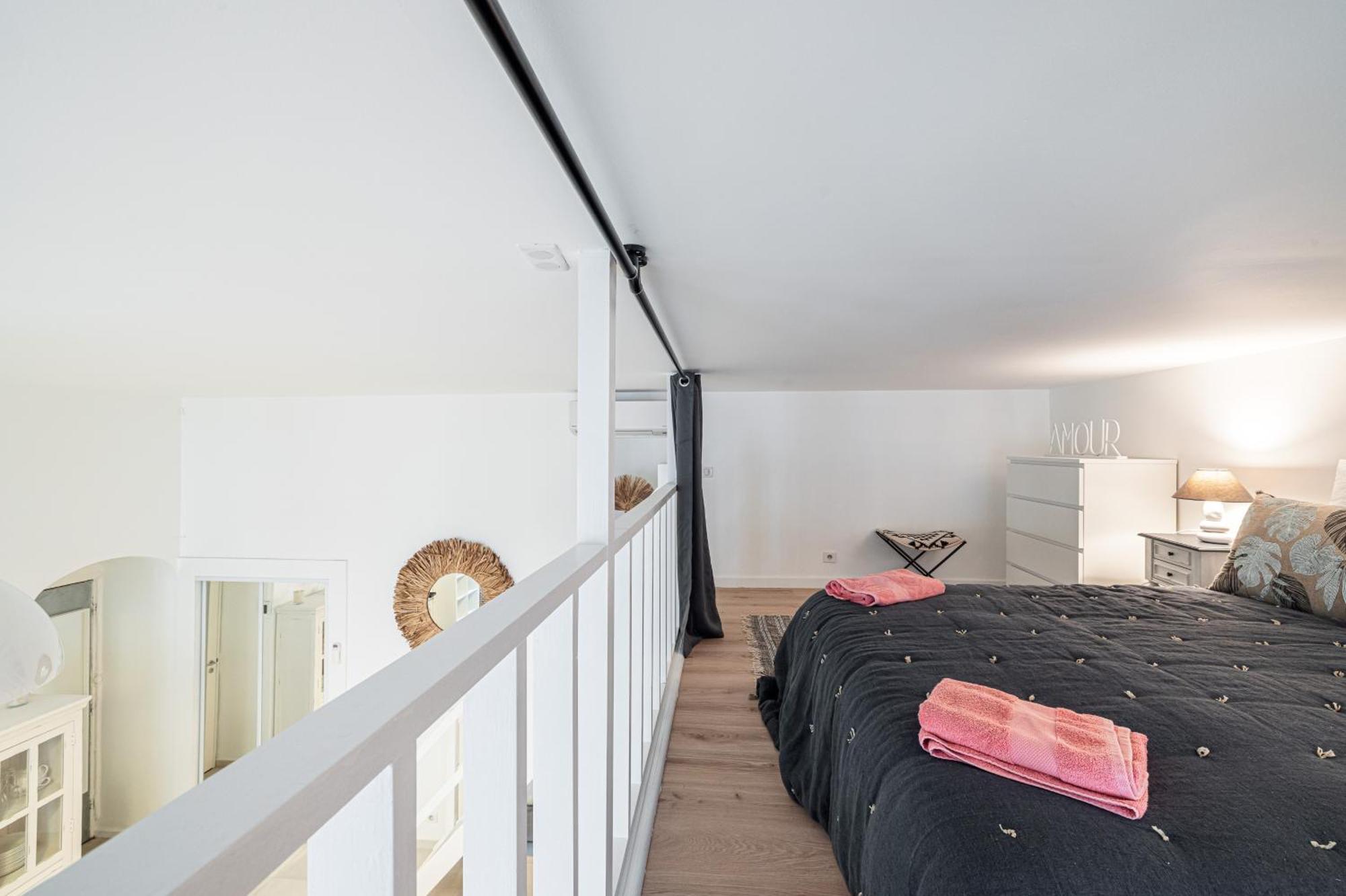 La Petite Chaise Bleue Nice Eksteriør billede